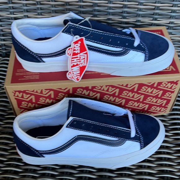 Vans Style 36 Classic Sports Dress Blues/True White WMNS - Picture 2 of 16